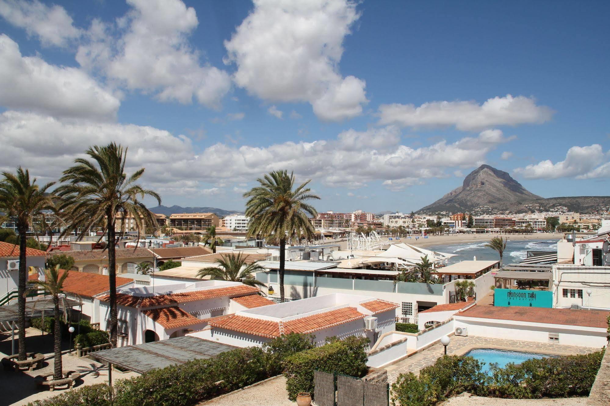 Hôtel Bungalows El Arenal à Jávea Extérieur photo