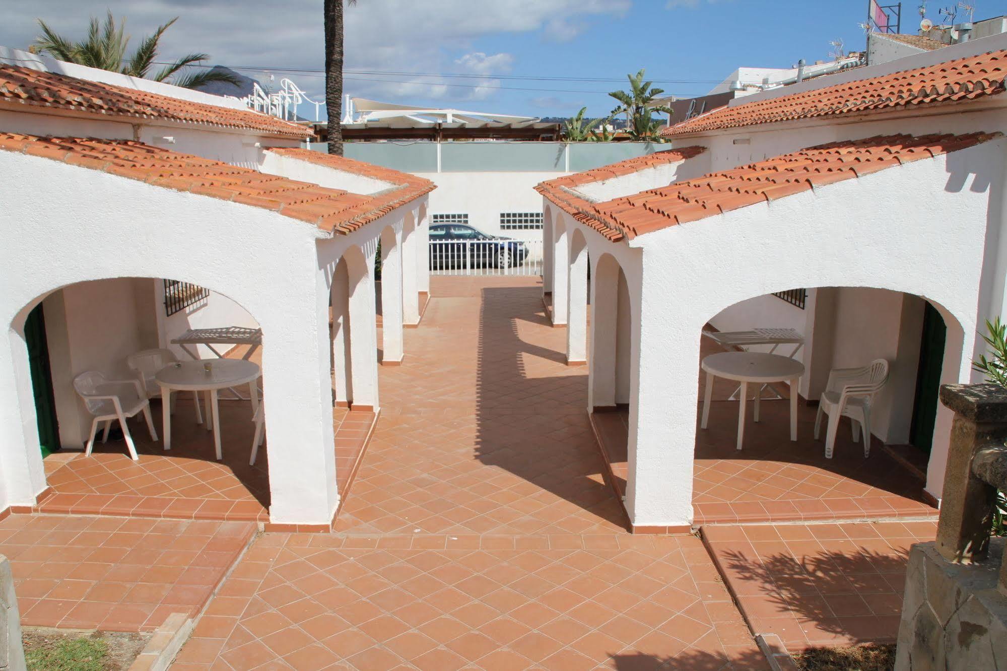Hôtel Bungalows El Arenal à Jávea Extérieur photo