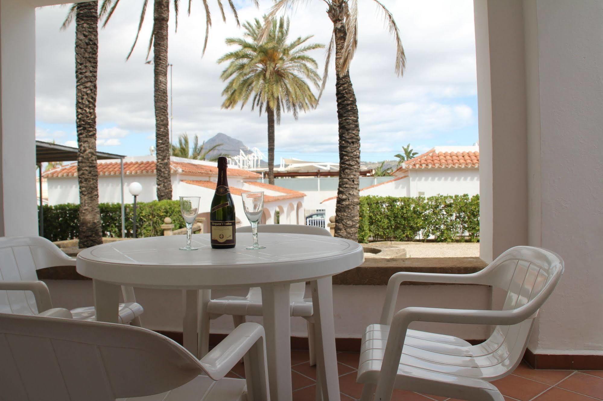 Hôtel Bungalows El Arenal à Jávea Extérieur photo