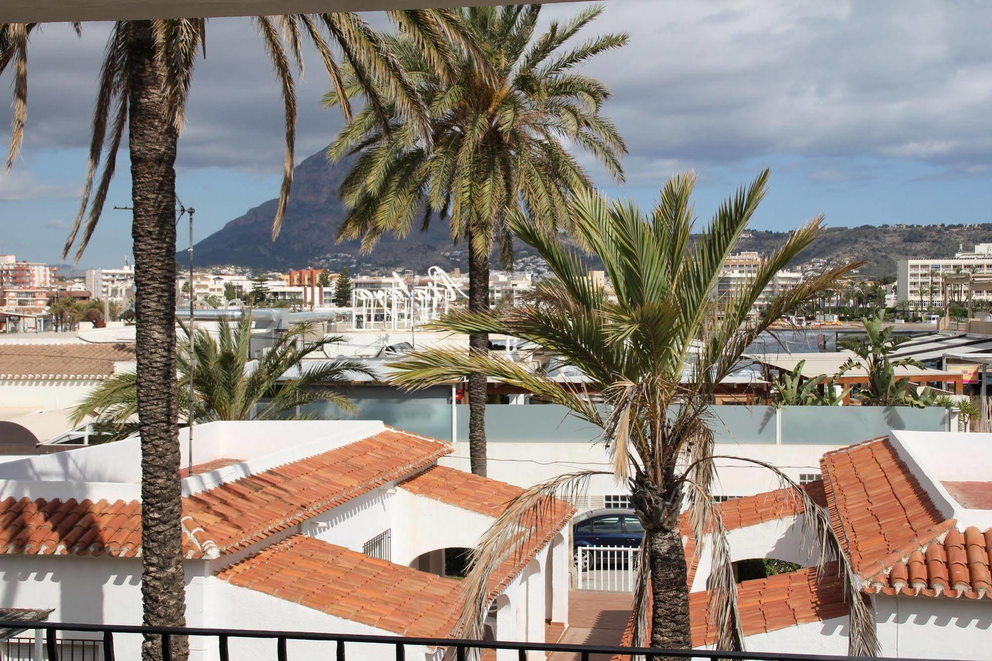 Hôtel Bungalows El Arenal à Jávea Extérieur photo